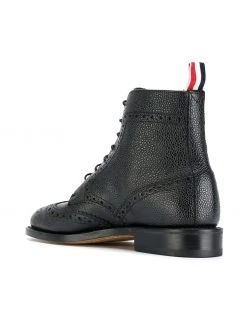 Thom Browne Wingtip Brogue Boot With Leather Sole In Black Pebble Grain