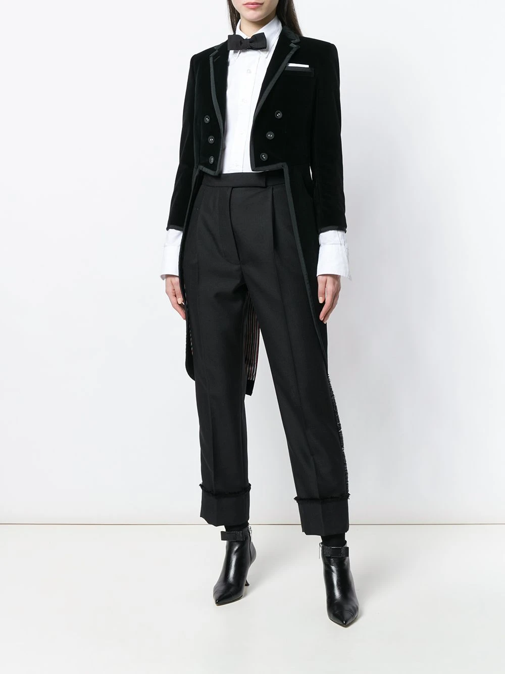 Best Pirce βοΈ Thom Browne Tonal Grosgrain tipped Tailcoat In Velvet blazers of women π₯° 2 Thom Browne Tonal Grosgrain-tipped Tailcoat In Velvet